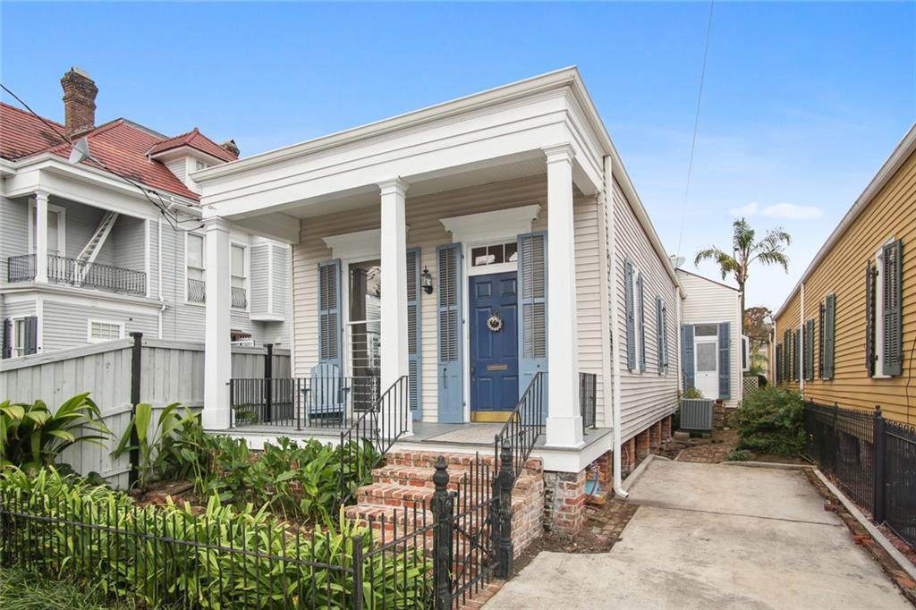 4121 Carondelet Street - Photo 1