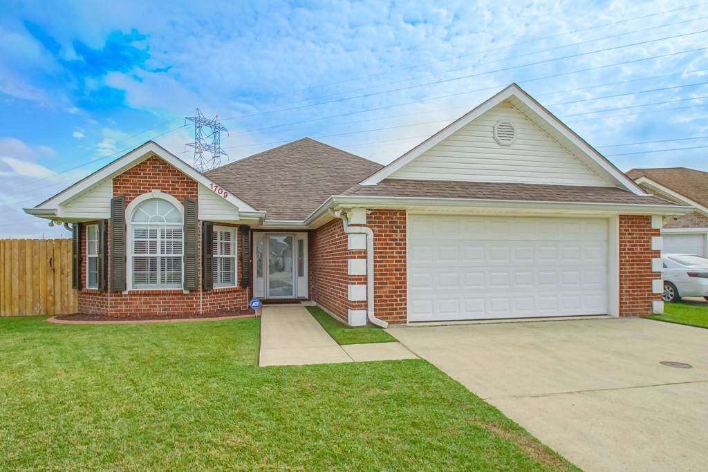 1709 Crossmoor Drive - Photo 1