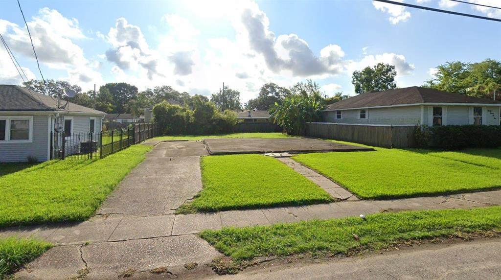 4711 Press Drive - Photo 1