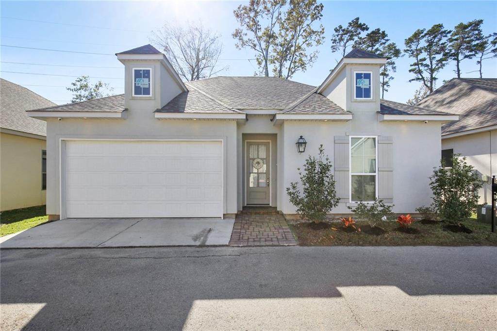 712 Maple Court - Photo 1