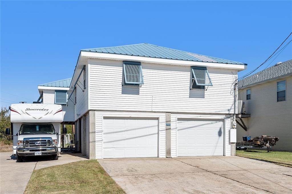 4990 Joan Marie Drive - Photo 1