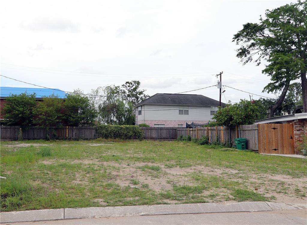 4 Laux Manor Drive - Photo 1