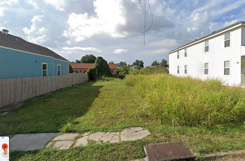 1824 Eagle Street - Photo 1