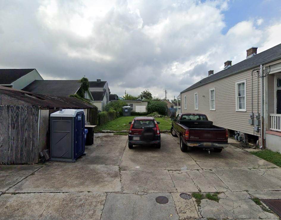 2708 Second Street - Photo 1