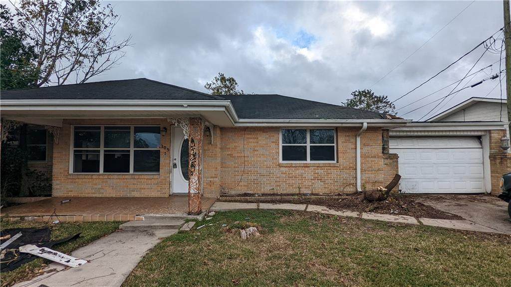305 Rowley Street - Photo 1