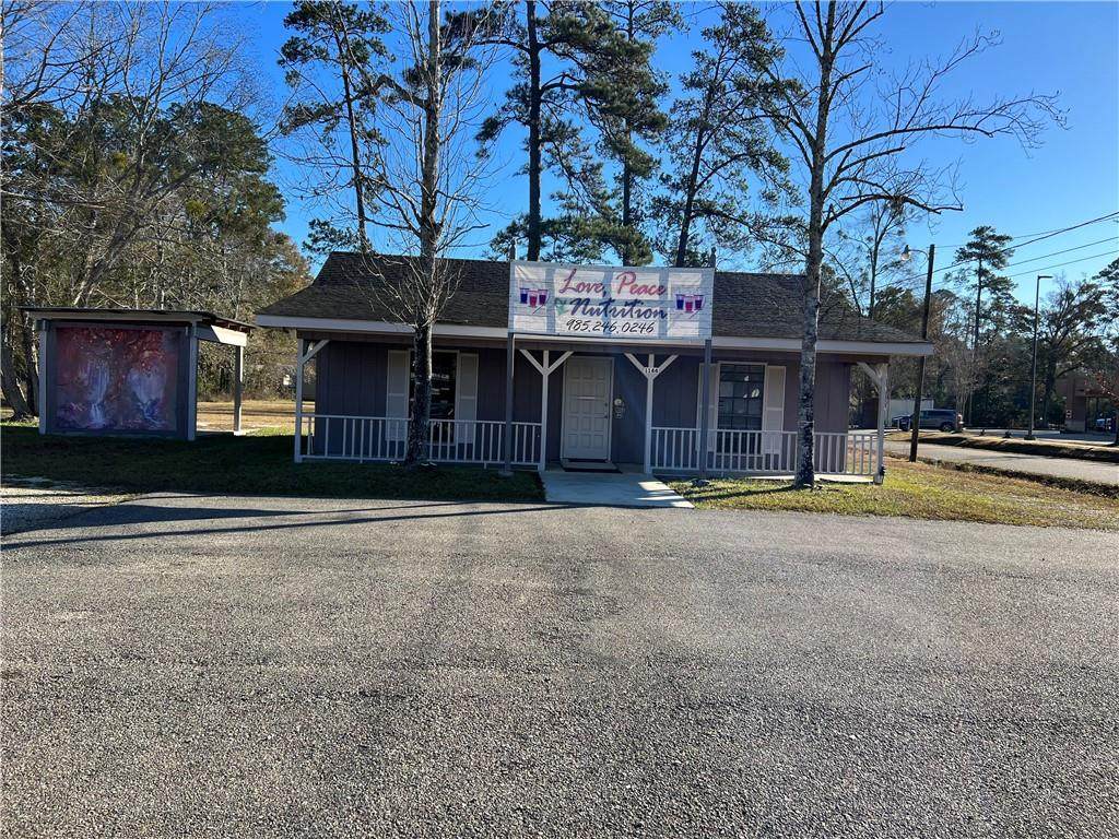 1144 Collins Boulevard - Photo 1
