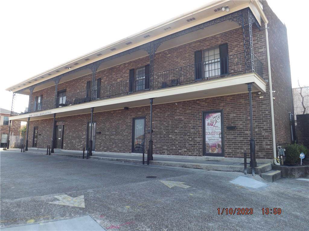7060 Read Lane - Photo 1