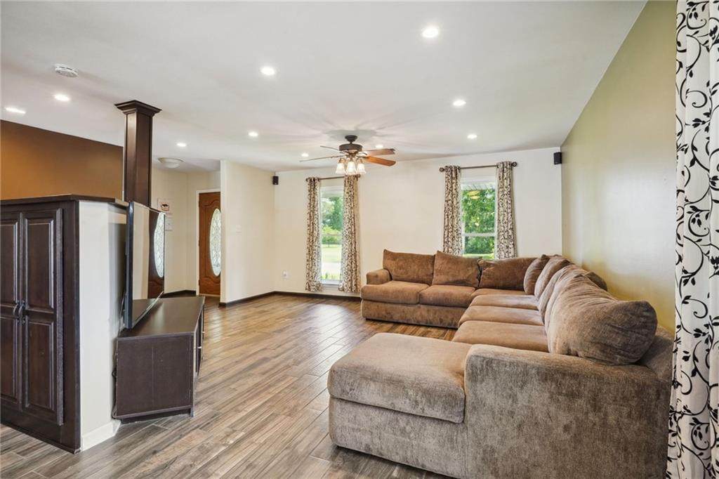 215 Ormond Meadows Drive, Destrehan, LA 70047 (MLS 2393551) Keaty