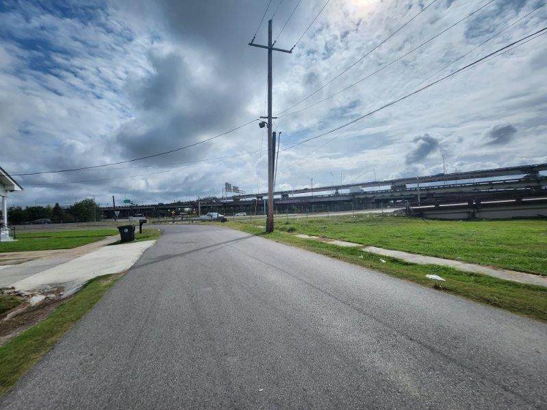 30269 Bay Street - Photo 1