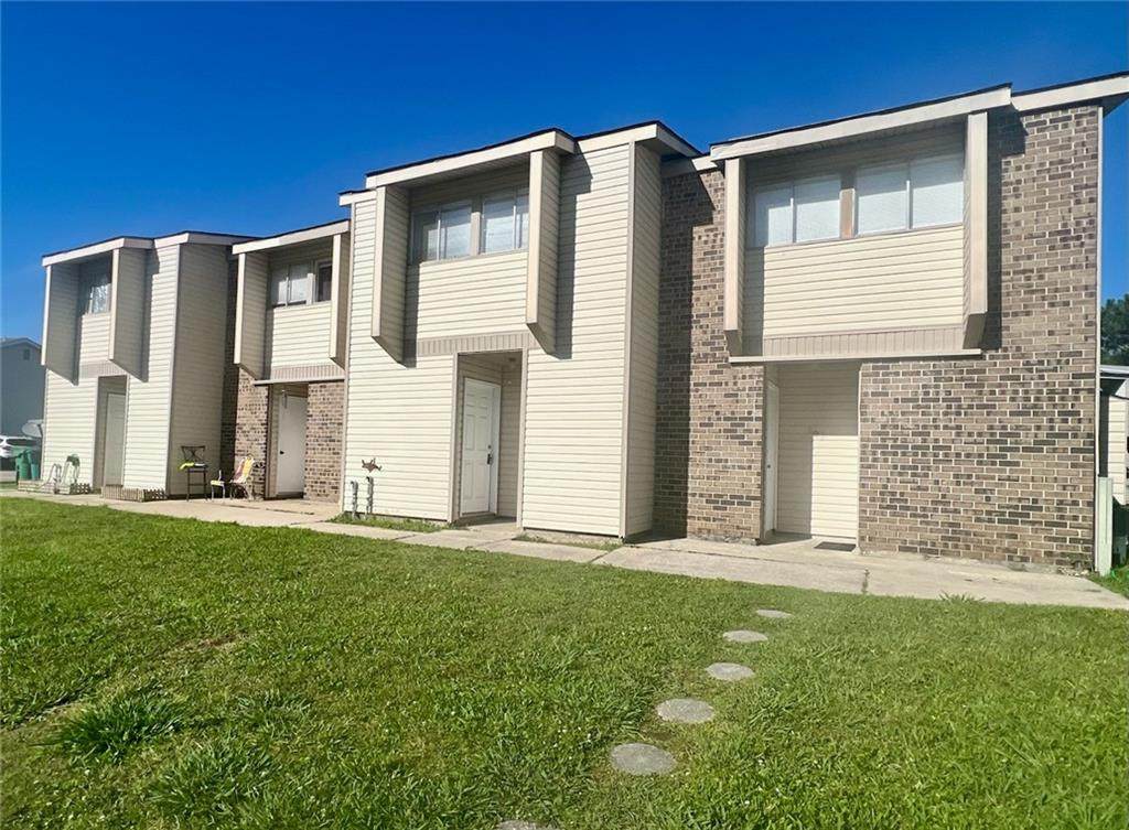 103 Cayman Cove - Photo 1