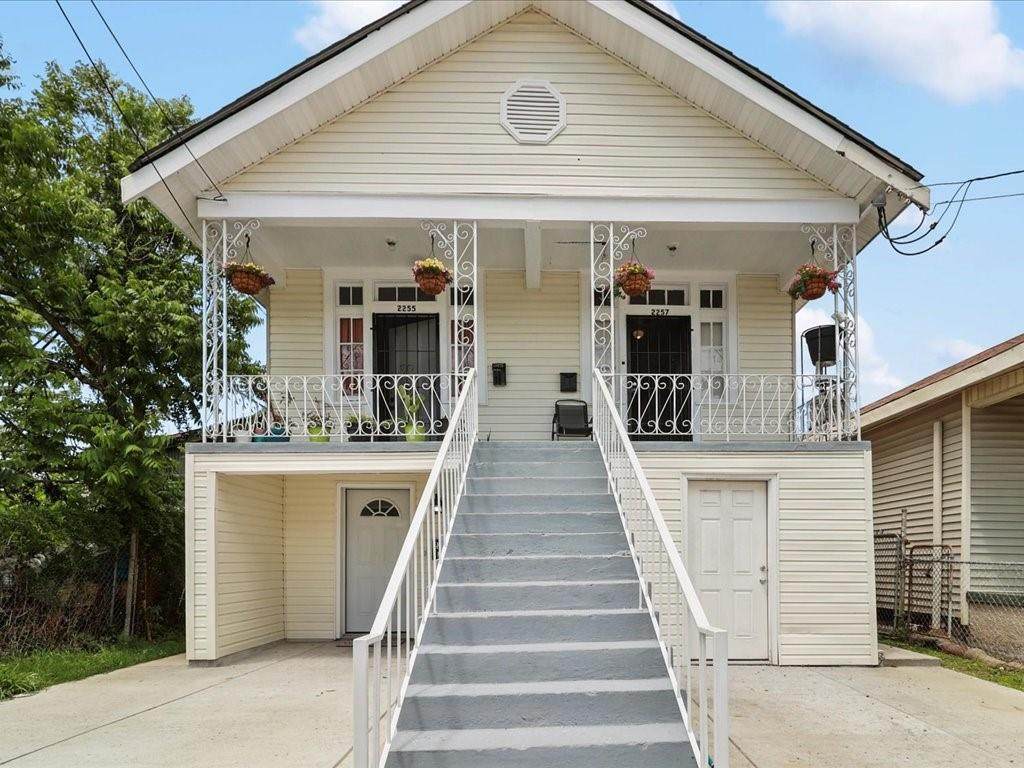 2255 57 Miro Street - Photo 1