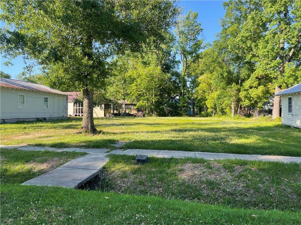 118 24TH Avenue - Photo 1