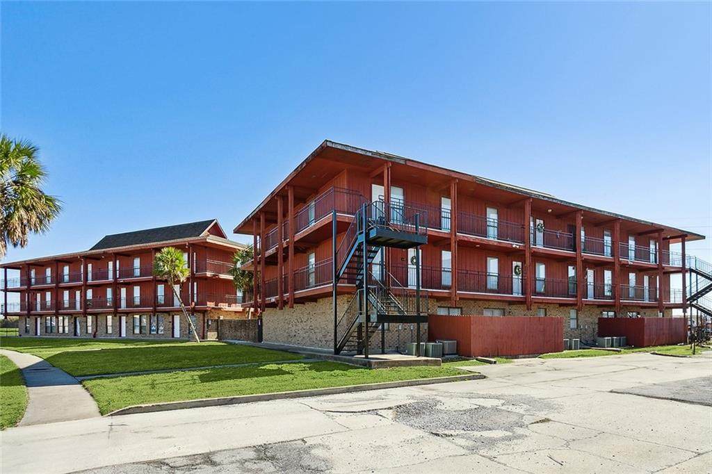 4289 Lac Saint Pierre Drive, Harvey, LA 70058 (MLS 2449041) eXp Realty