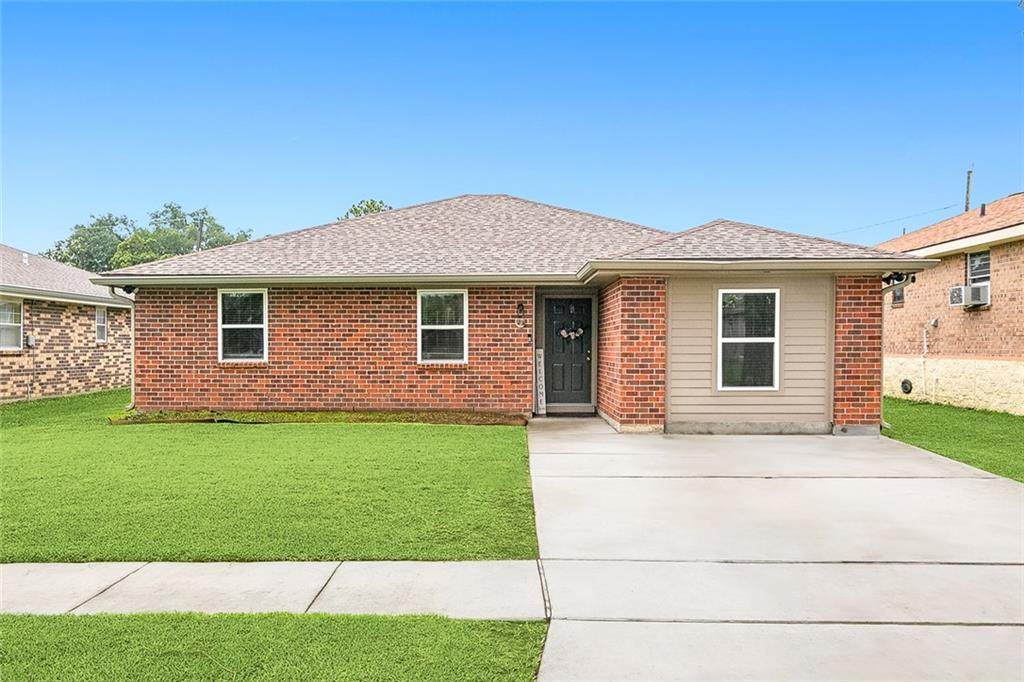 24 Georgetown Drive - Photo 1