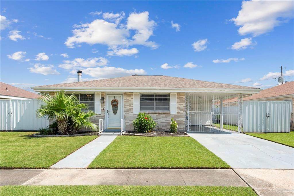 2628 Bay Adams Drive - Photo 1