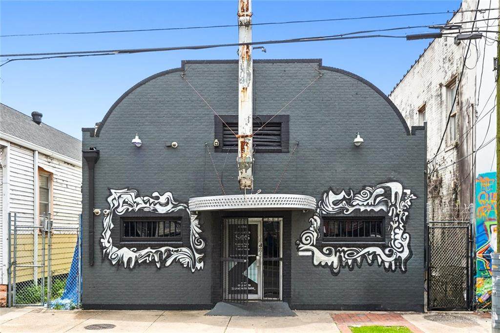 1536 Claiborne Avenue - Photo 1