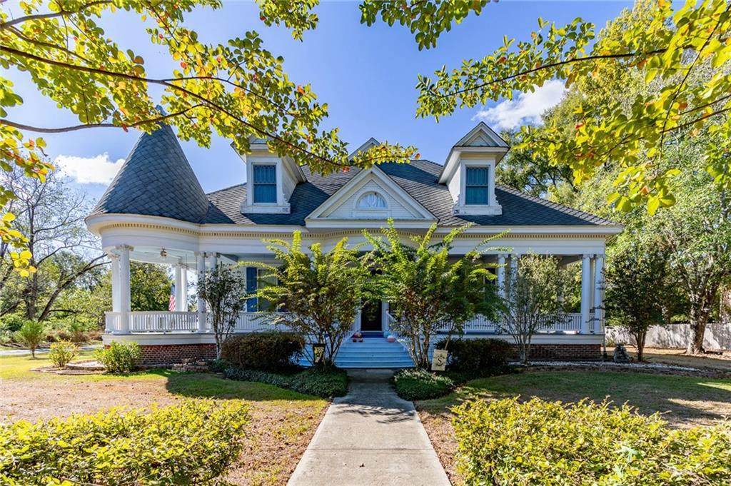 502 E Avenue - Photo 1