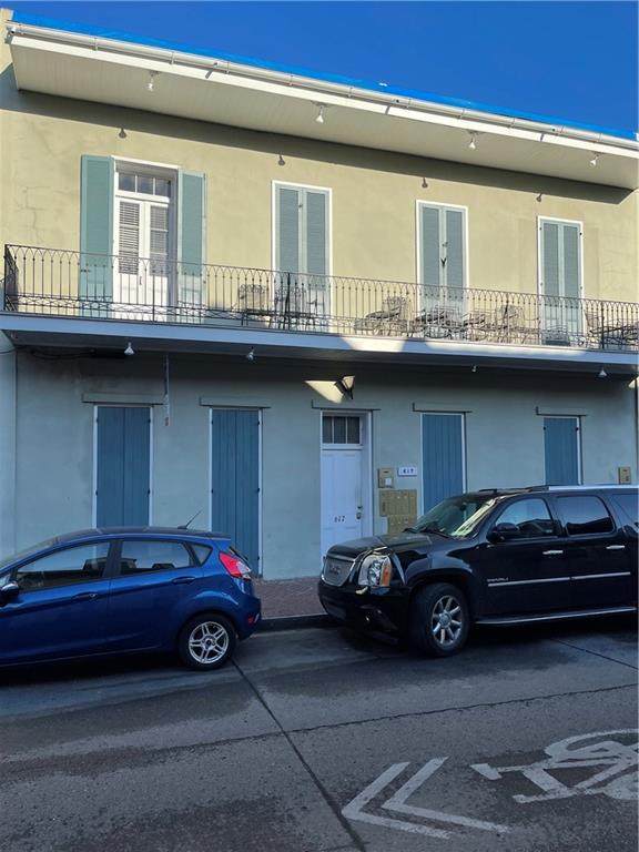 617 Dauphine Street - Photo 1