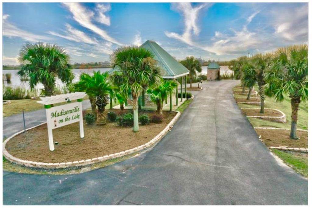 1 South Chenier Drive - Photo 1