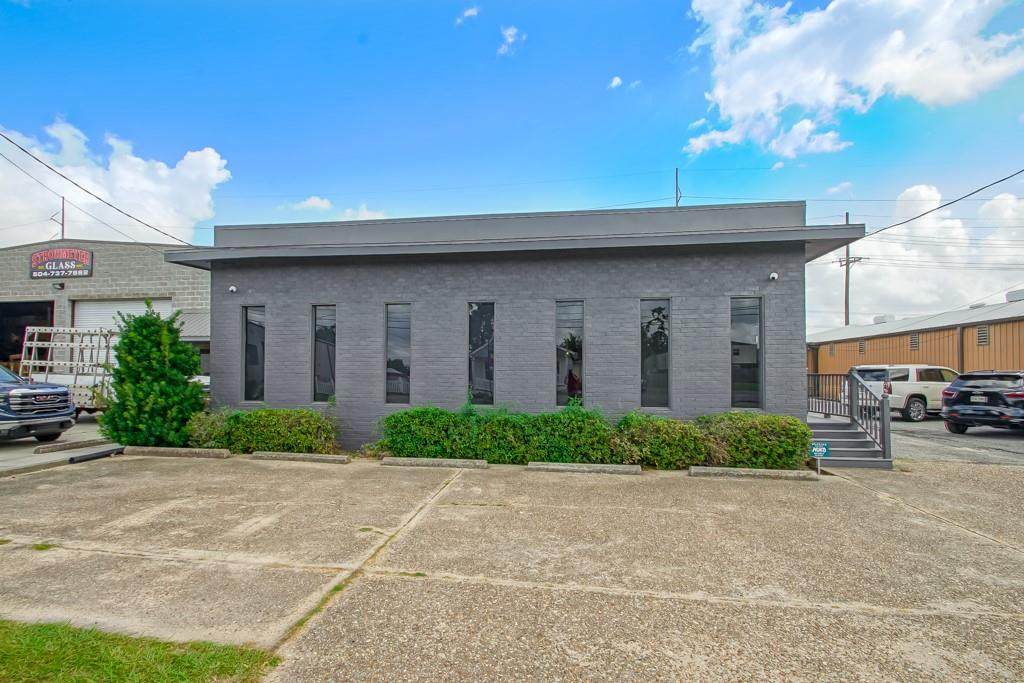 621 Hickory Avenue - Photo 1