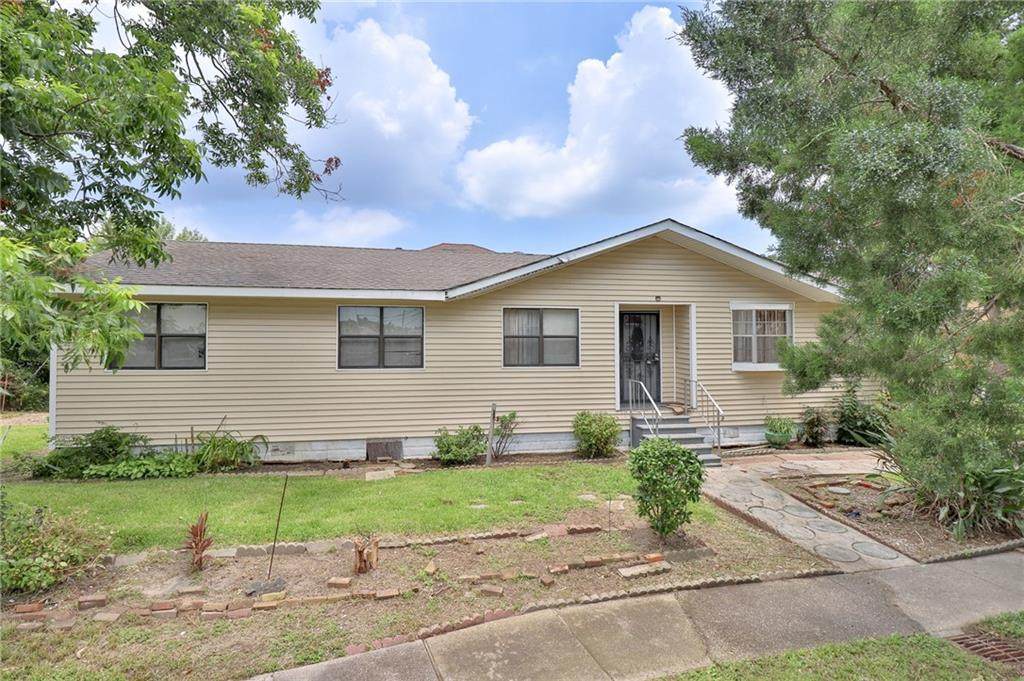 802 Claiborne Drive - Photo 1