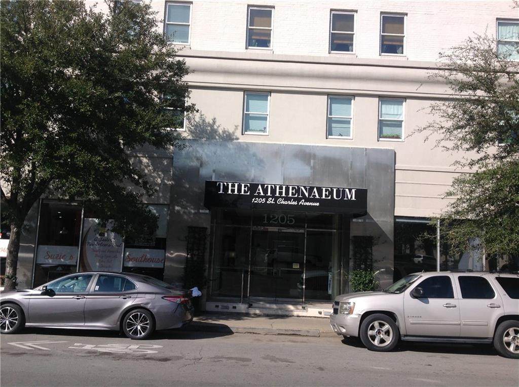 1205 St Charles Avenue - Photo 1