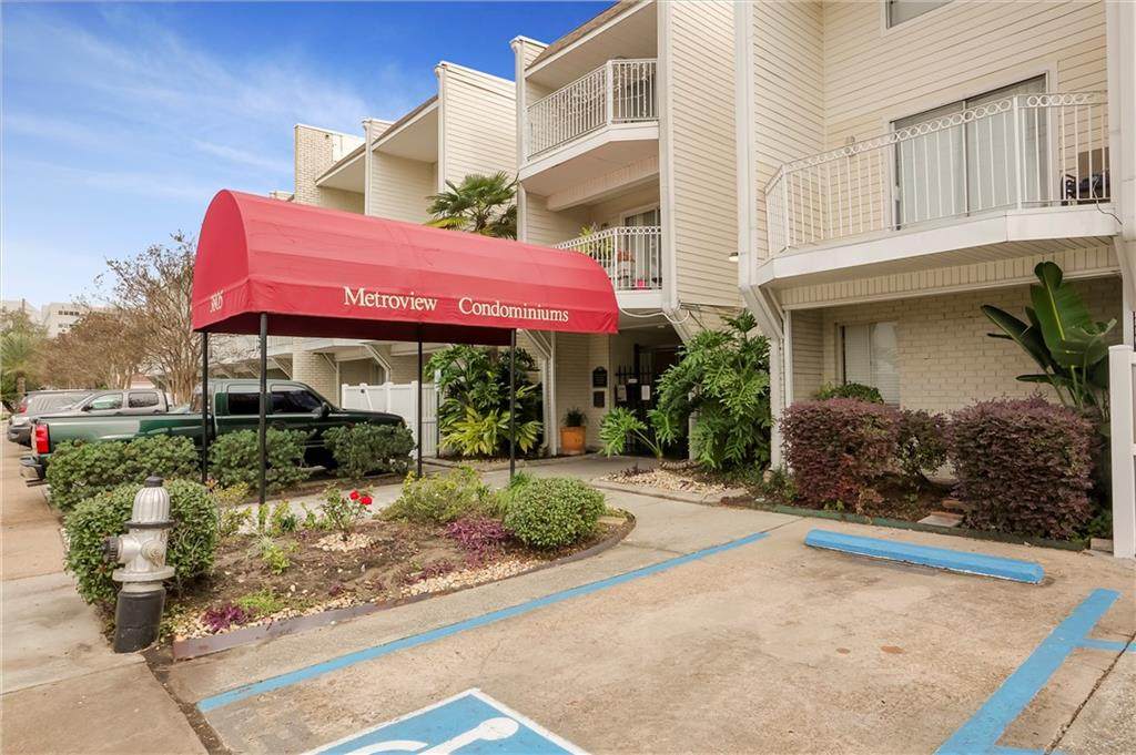 3805 Houma Boulevard - Photo 1