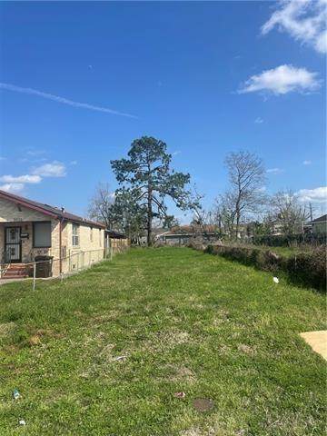 3619 Buchanan Street - Photo 1