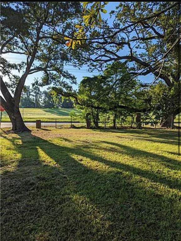 19 Research Drive - Photo 1