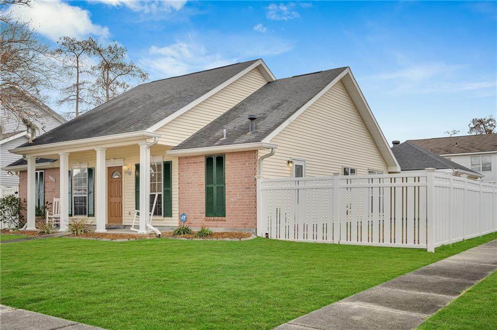 https://bt-photos.global.ssl.fastly.net/neworleans/orig_boomver_1_2485356-2.jpg