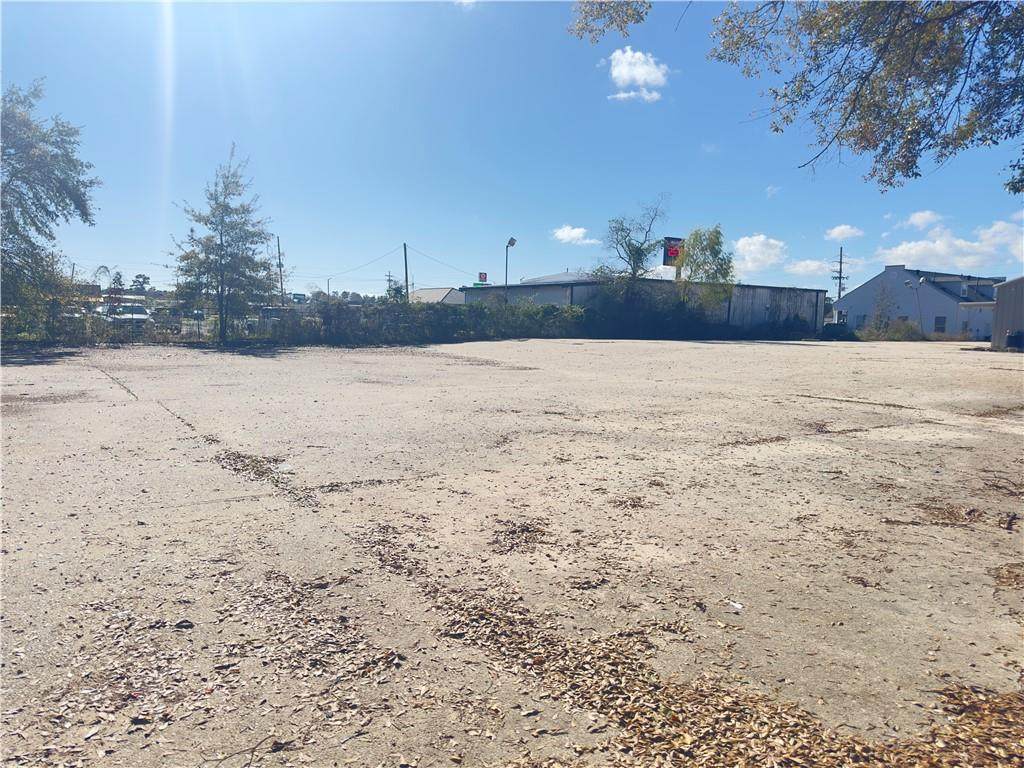 15004 Monticeno Drive - Photo 1