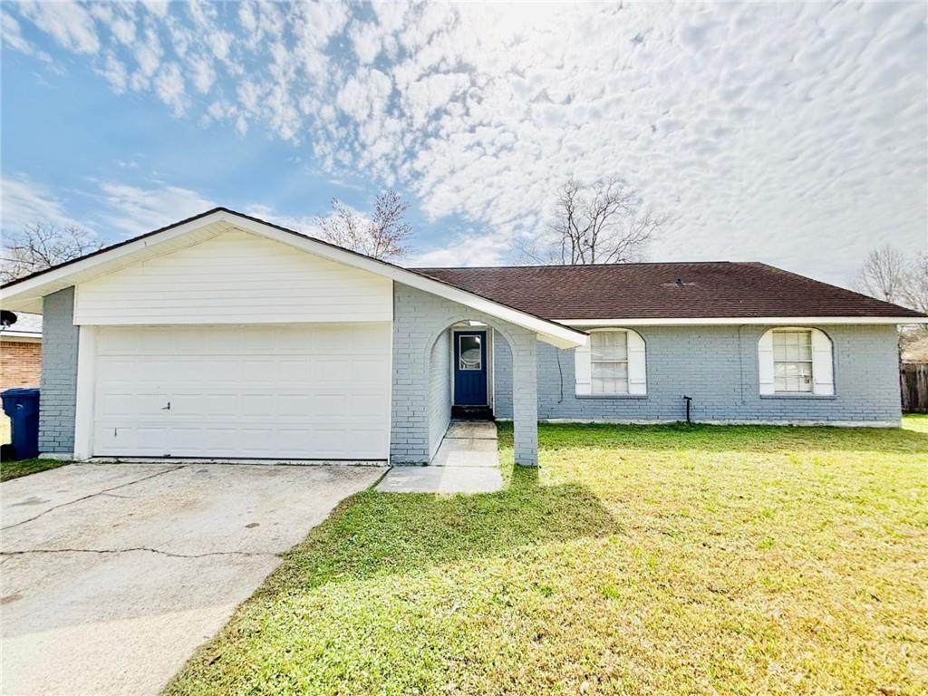 1495 West Hall Avenue - Photo 1