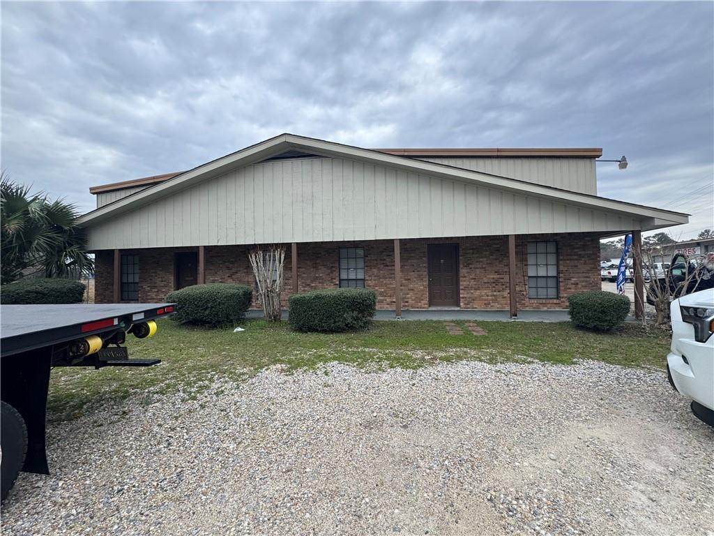 677 I-10 Service Road - Photo 1