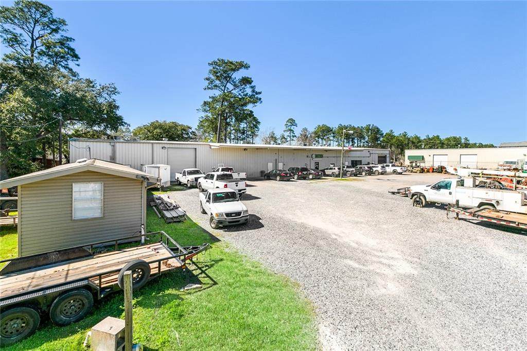 https://bt-photos.global.ssl.fastly.net/neworleans/orig_boomver_1_2489270-2.jpg