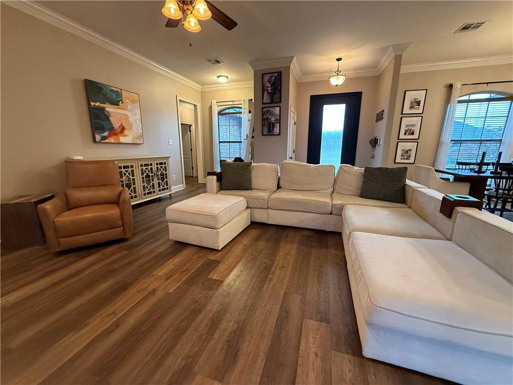 https://bt-photos.global.ssl.fastly.net/neworleans/orig_boomver_1_2489648-2.jpg