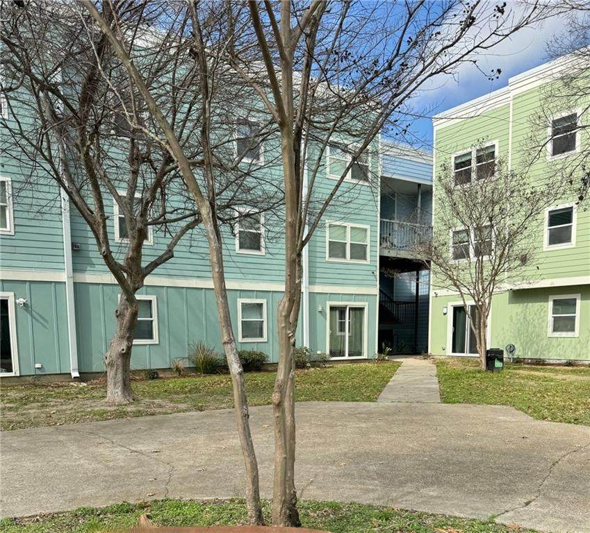 3251 St Ferdinand Street - Photo 1