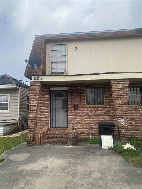 2918 Pauger Street - Photo 1