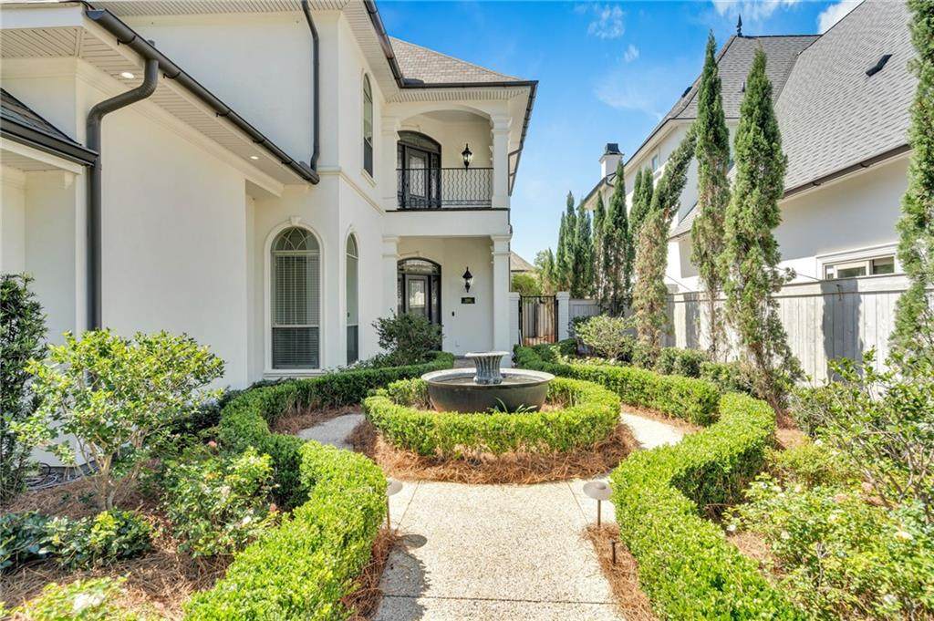 https://bt-photos.global.ssl.fastly.net/neworleans/orig_boomver_1_2497079-2.jpg