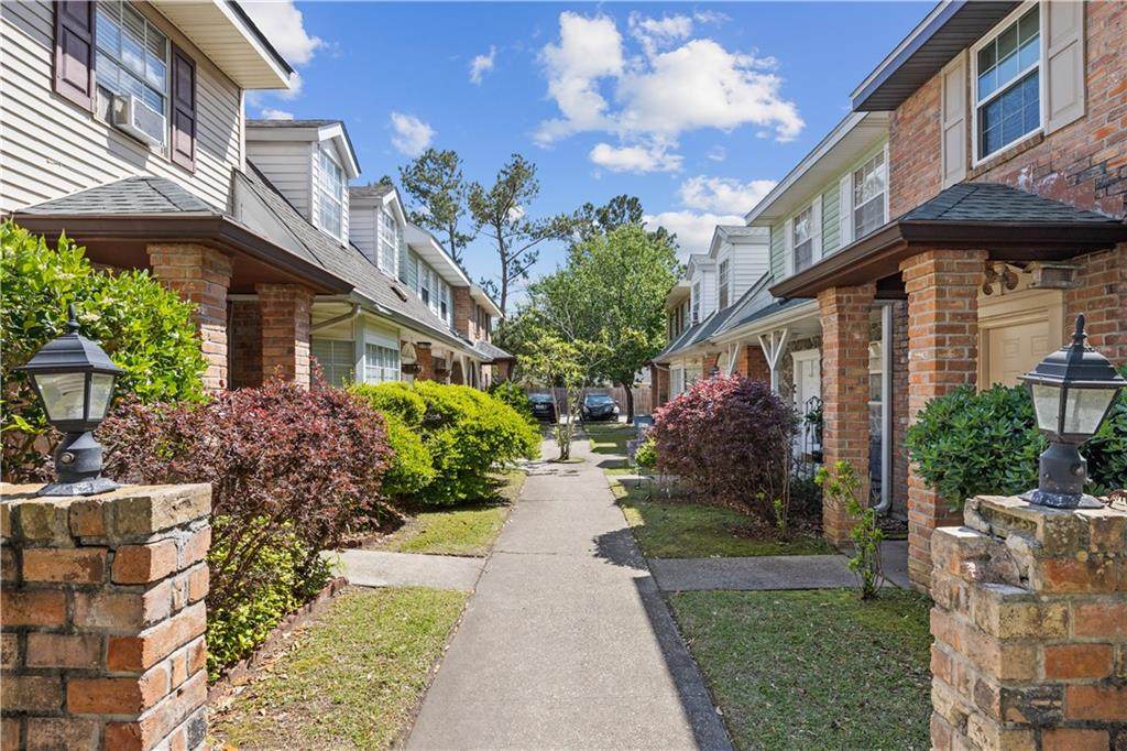 https://bt-photos.global.ssl.fastly.net/neworleans/orig_boomver_1_2497907-2.jpg