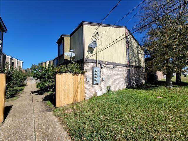 1708 Newport Place - Photo 1