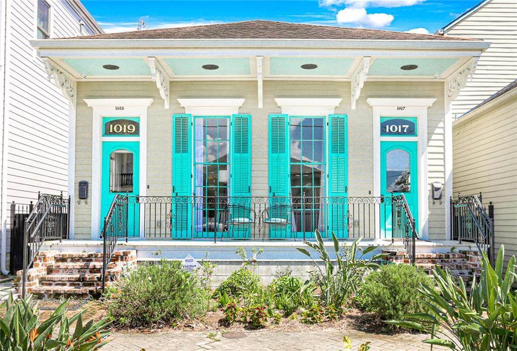 1019 Antoinie Street - Photo 1