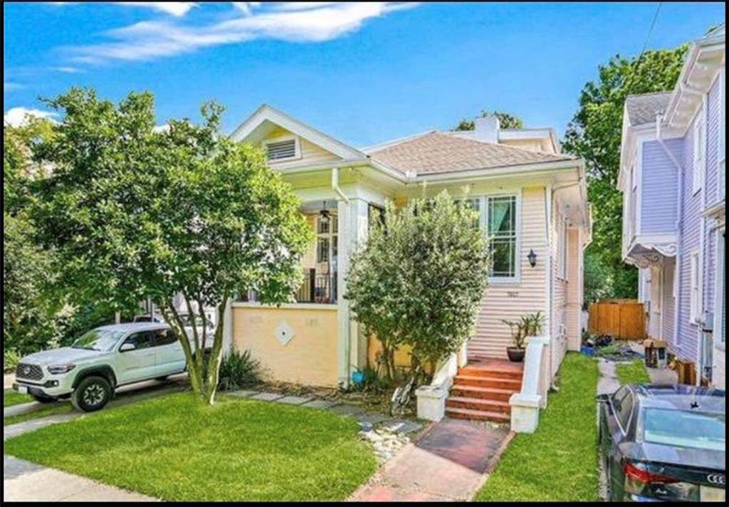 7927 Oak Street - Photo 1