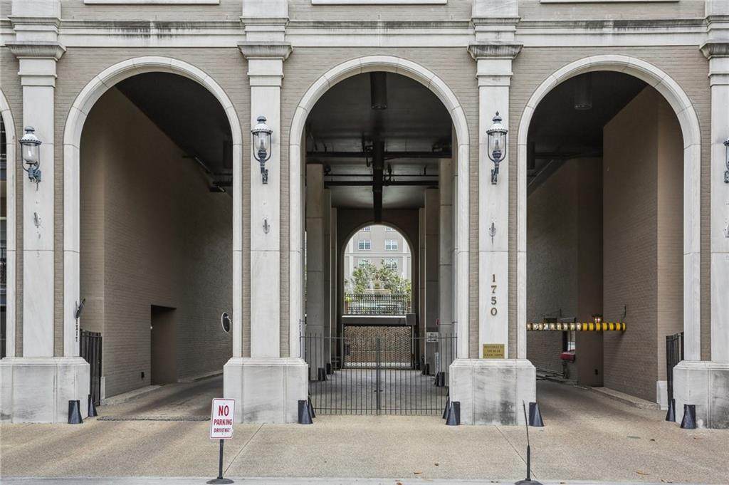 https://bt-photos.global.ssl.fastly.net/neworleans/orig_boomver_1_2499965-2.jpg