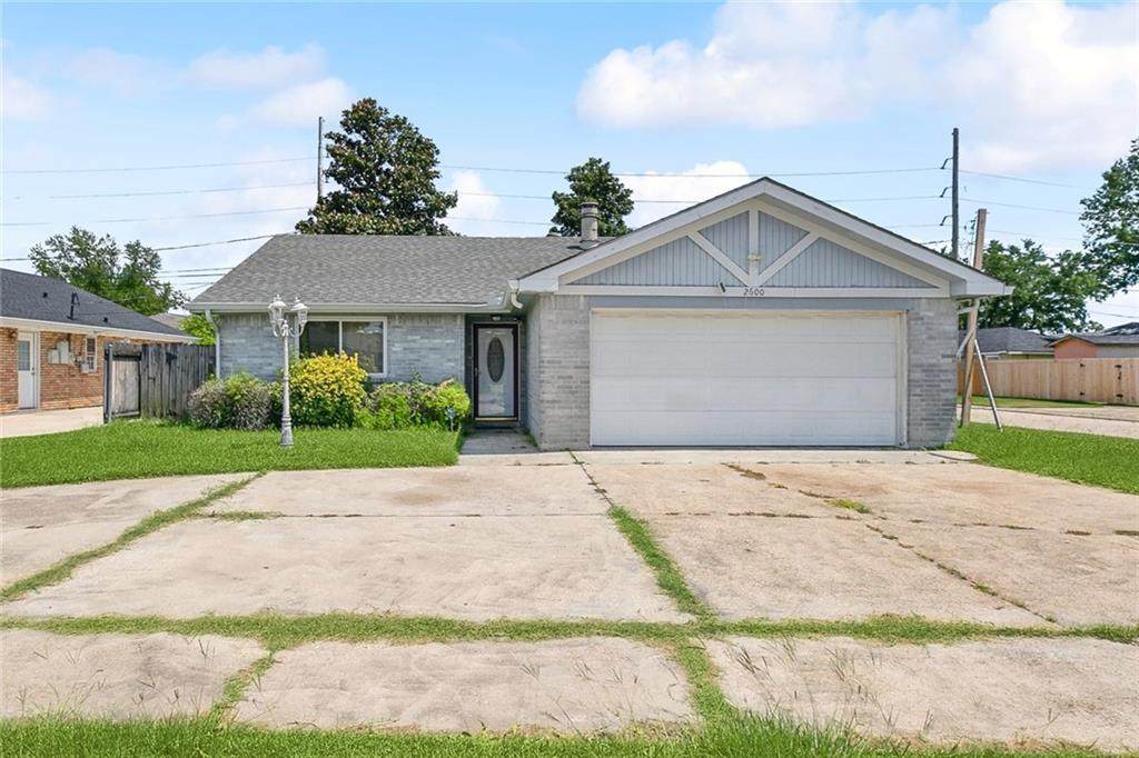 2600 Cambridge Drive - Photo 1