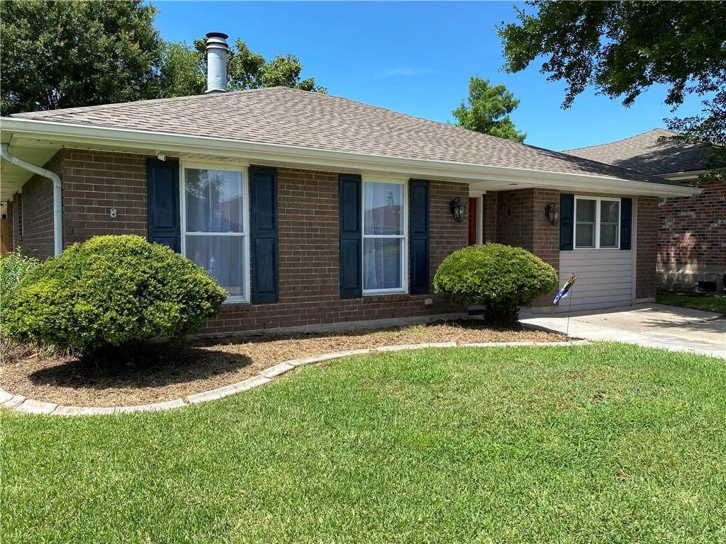 828 Sessions Lane - Photo 1