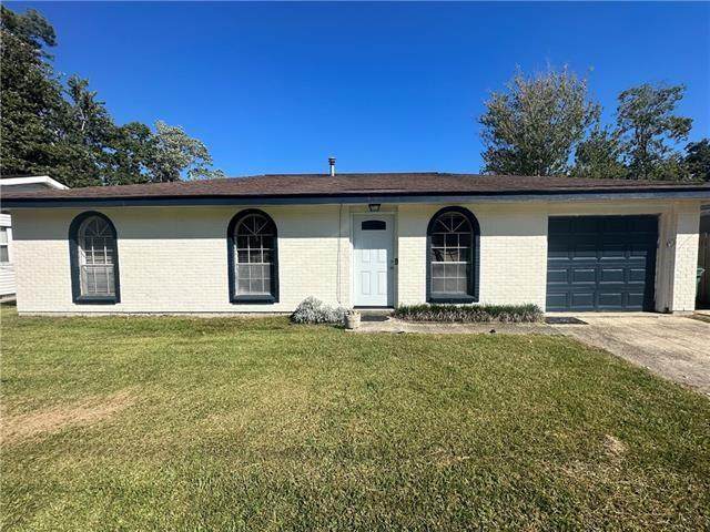 284 Bluebird Drive - Photo 1