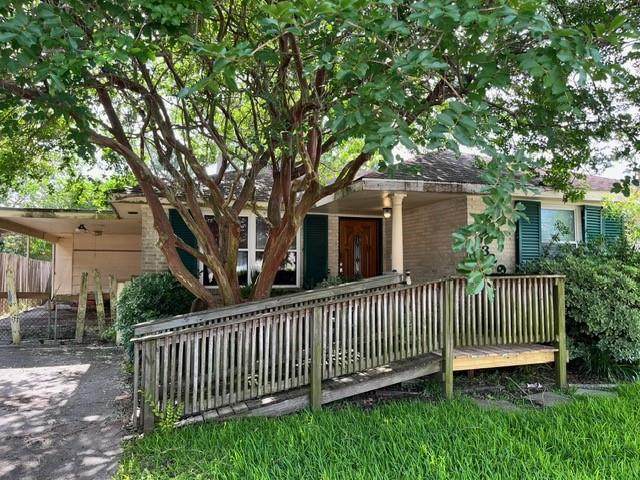 1329 Sigur Avenue - Photo 1