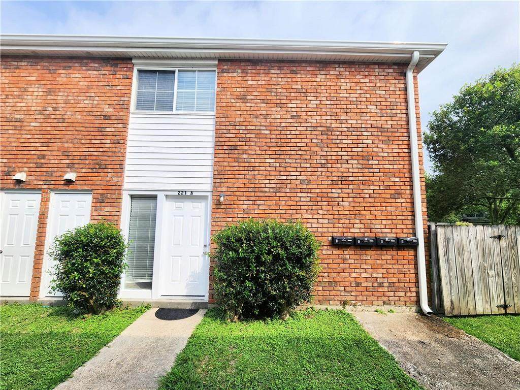 221 Melvyn Drive - Photo 1