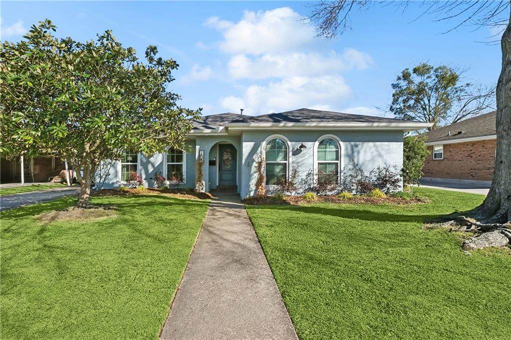 155 Sedgefield Drive - Photo 1