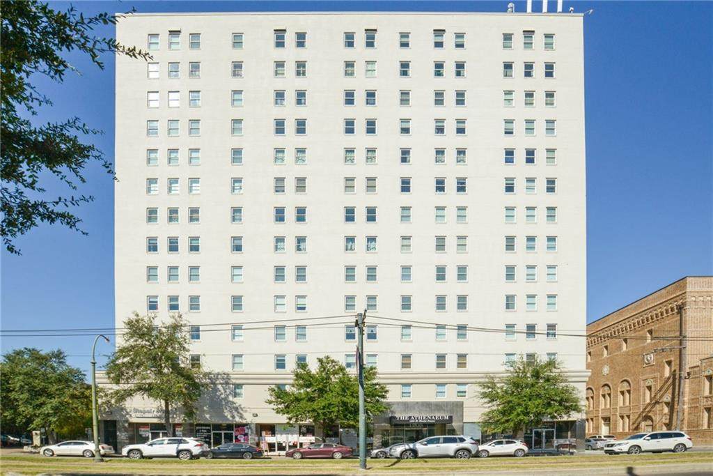 1205 St. Charles Avenue - Photo 1